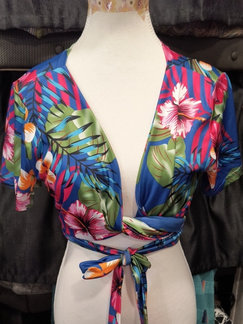 Blue Floral Tie-Front Crop Top, Large